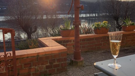 Terasse und Blick auf den Rhein | &copy; Sabine Sieberling