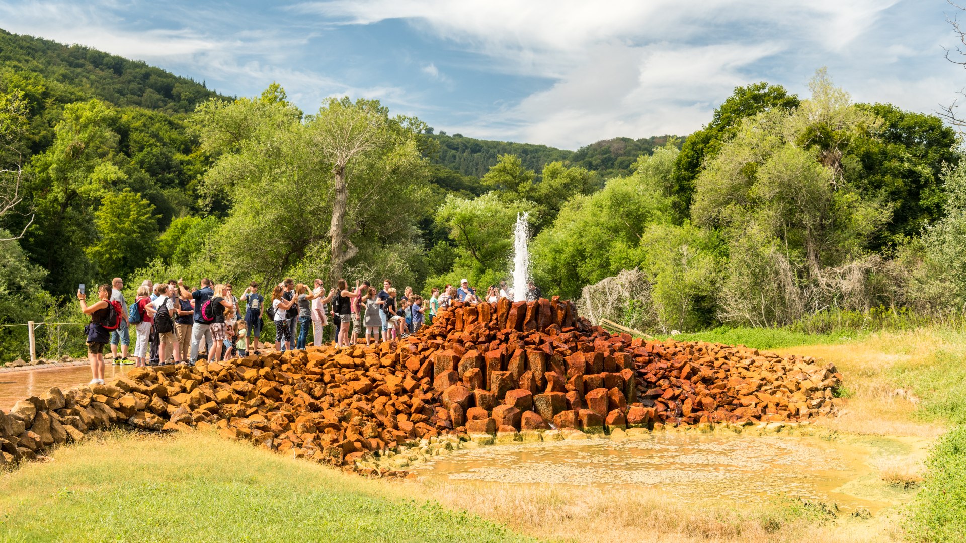 The Andernach geyser on the Namedyer Werth peninsula | &copy; Dominik KEtz / Rheinland-Pfalz Tourismus GmbH