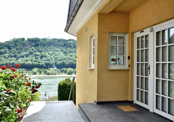 Eingang zum Ferienhaus | &copy; Stefanie St&auml;hler