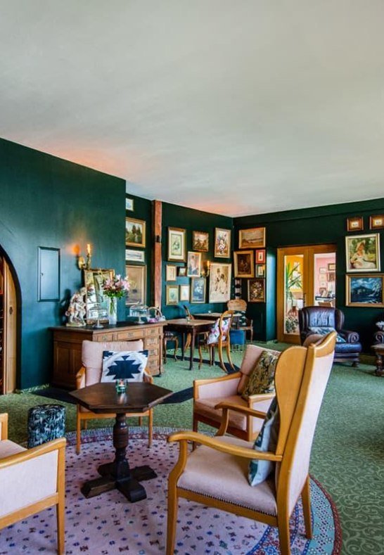 Cocktailbar mit Salon in Koblenz im Diehls Hotel | © Diehl´s Hotel GmbH Cocktailbar mit Salon in Koblenz im Diehls Hotel | © Diehl´s Hotel GmbH