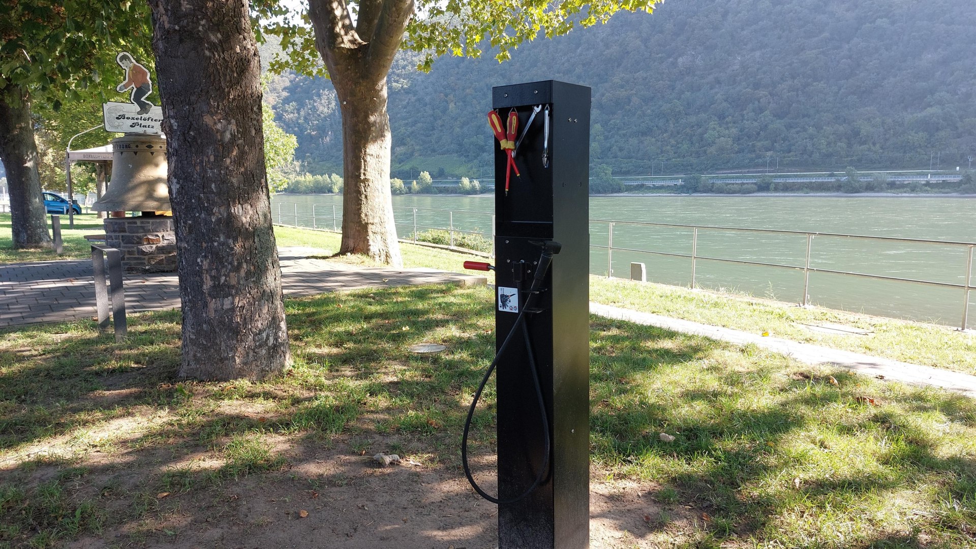 Fahrrad-Reparaturstation | &copy; Tourist-Info Erlebnis Rheinbogen