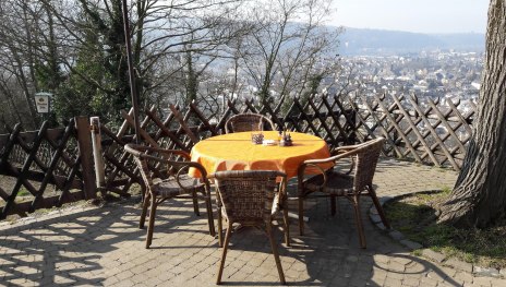 Burgrestaurant Au&szlig;enterrasse | &copy; Fam. Pehlivanov, Lahnstein