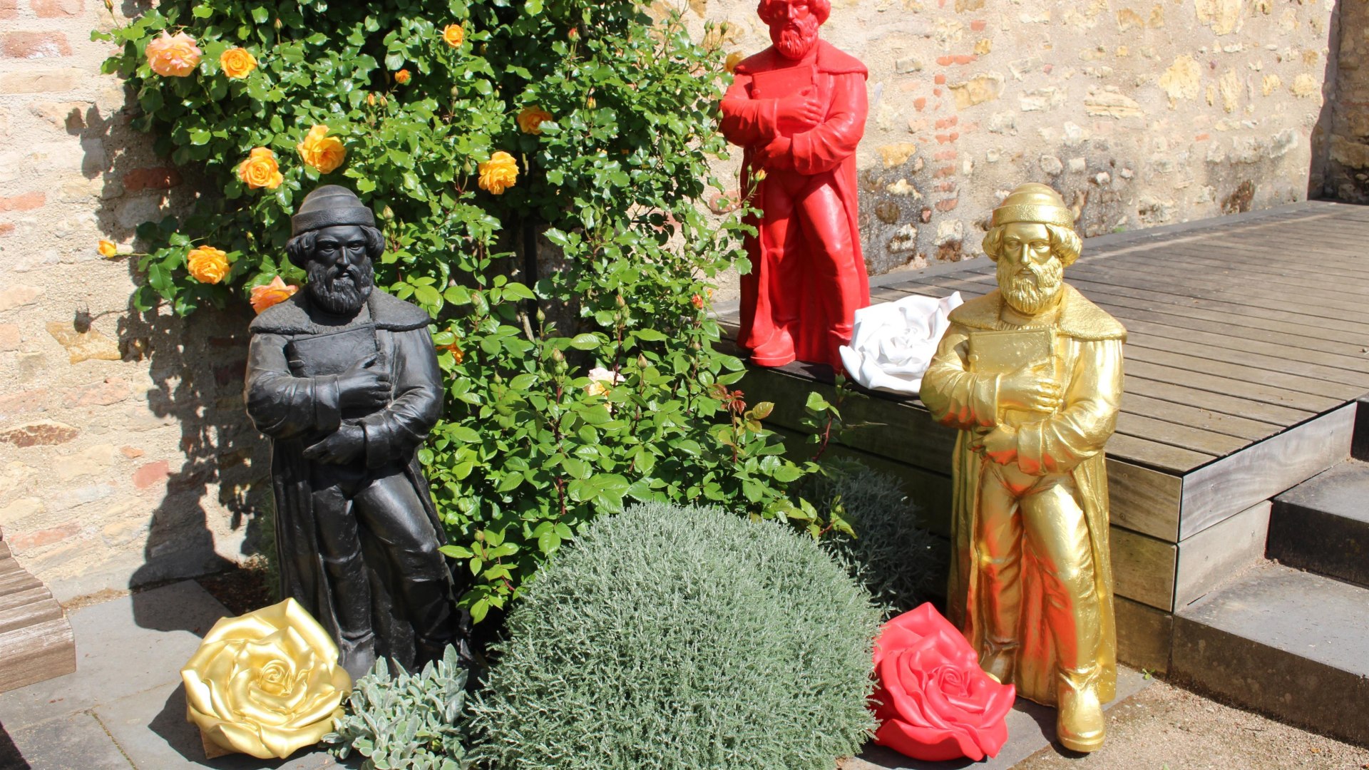 Hörl_Gutenberg_vor_Burg | © Ottmar Hörl Hörl_Gutenberg_vor_Burg | © Ottmar Hörl