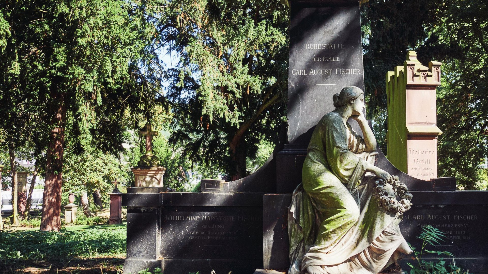 Grabstein Alter Friedhof 01 | &copy; Stefan Esser