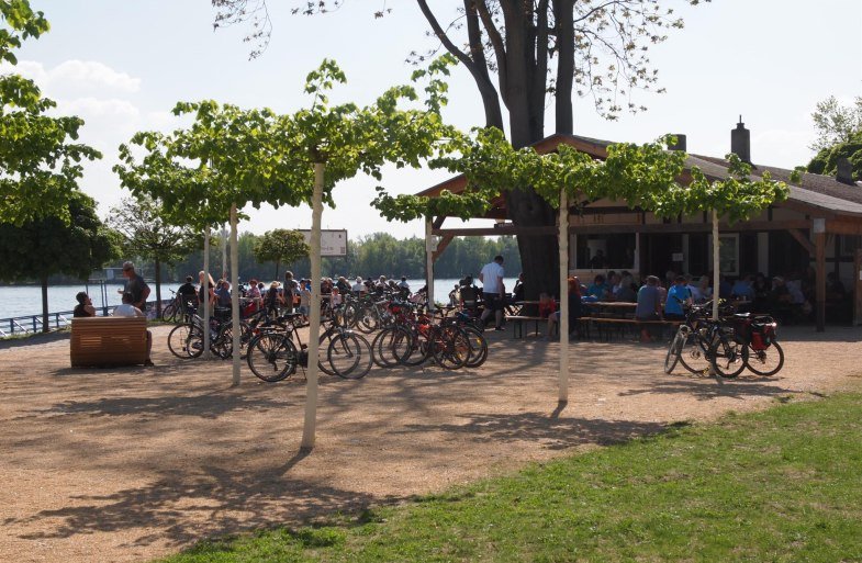 Weinprobierstand Geisenheim | &copy; Marius Dillmann