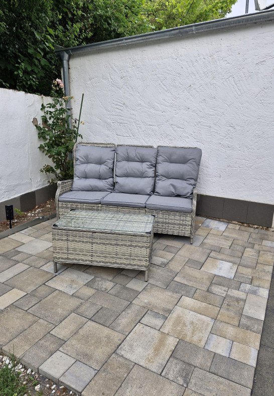 Sitzbereich im Garten | &copy; Ferienwohnung Rheintr&auml;ume