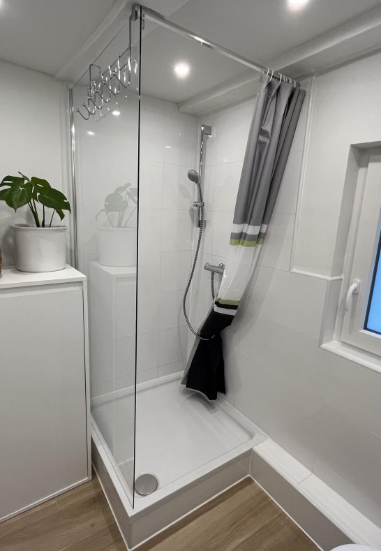 Dusche | © Gudrun Nietgen