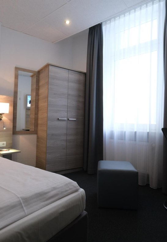 eenpersoonskamer | &copy; Hotel Hohenstaufen