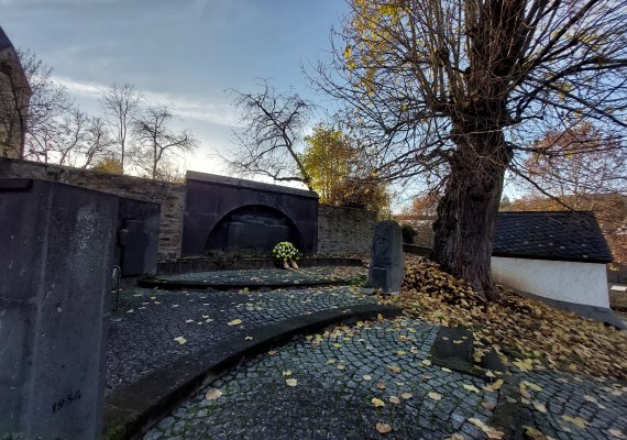 Stein2 | © Tourist-Information Erlebnis Rheinbogen Stein2 | © Tourist-Information Erlebnis Rheinbogen