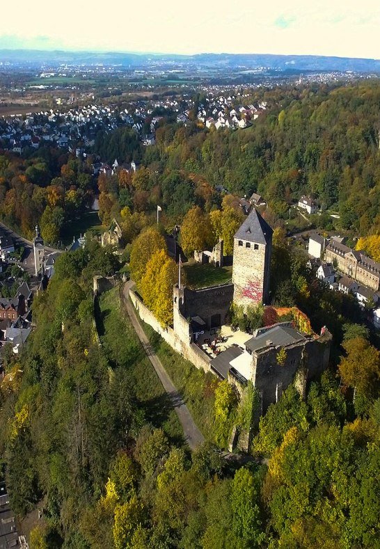 2020LuftbildBurgSayn©StadtBendorf | © Stadt Bendorf
