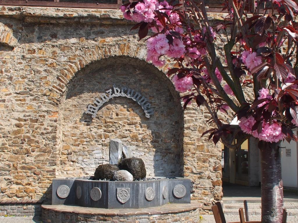 Münzbrunnen 1 | © Stadt Lahnstein Münzbrunnen 1 | © Stadt Lahnstein