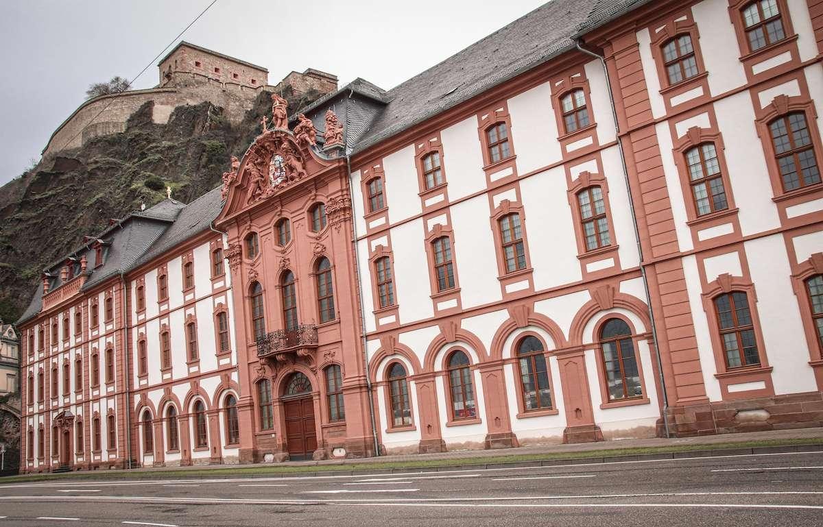 Dikasterialgebäude | © Johannes Bruchhof