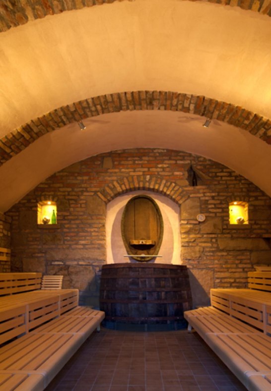 Weinkeller/CopyrightRheinwelle | &copy; Regionalbad Bingen-Ingelheim GmbH