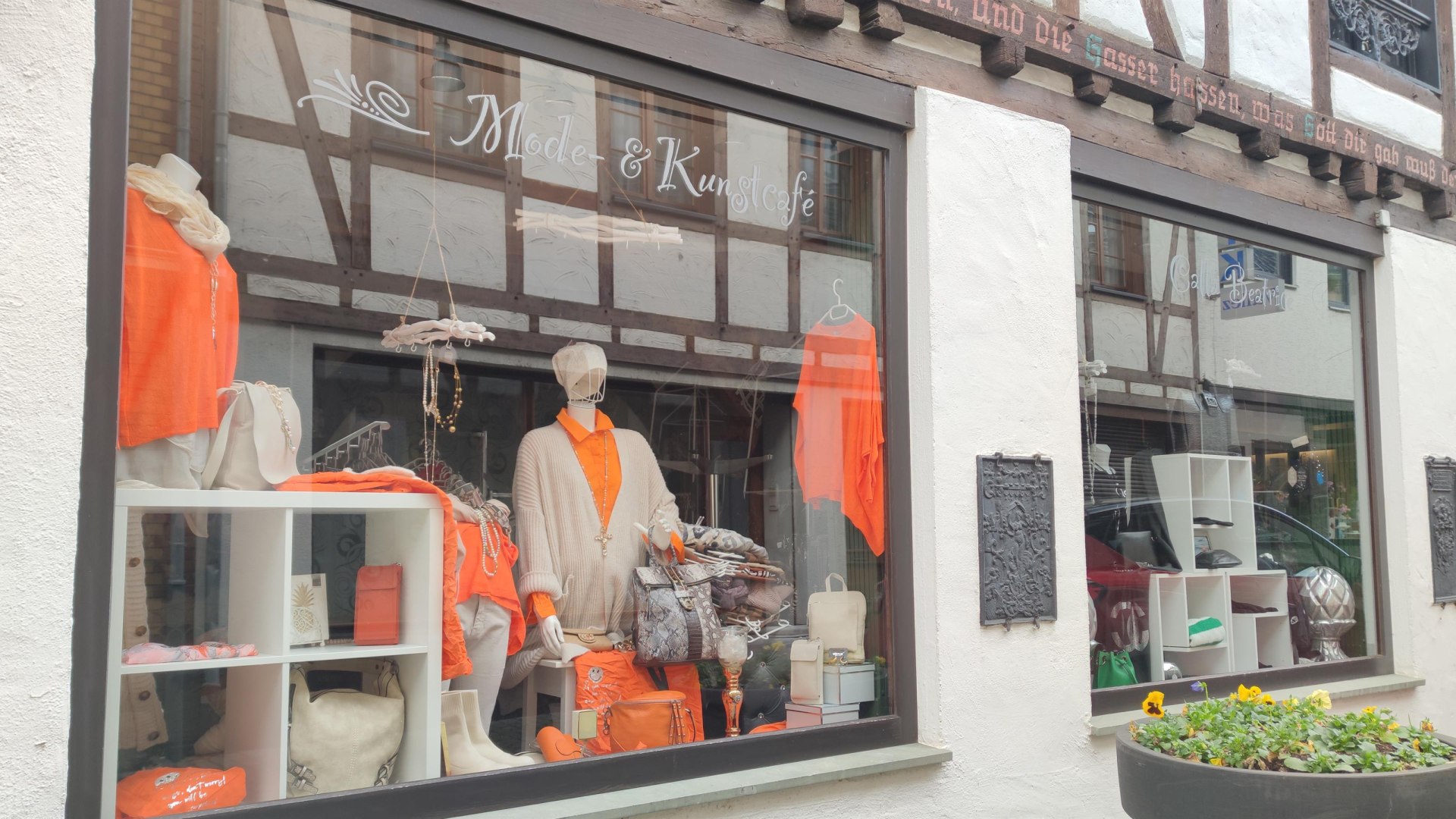 Calla Beatrice Schaufenster | © Tourist-Information Bad Breisig Calla Beatrice Schaufenster | © Tourist-Information Bad Breisig