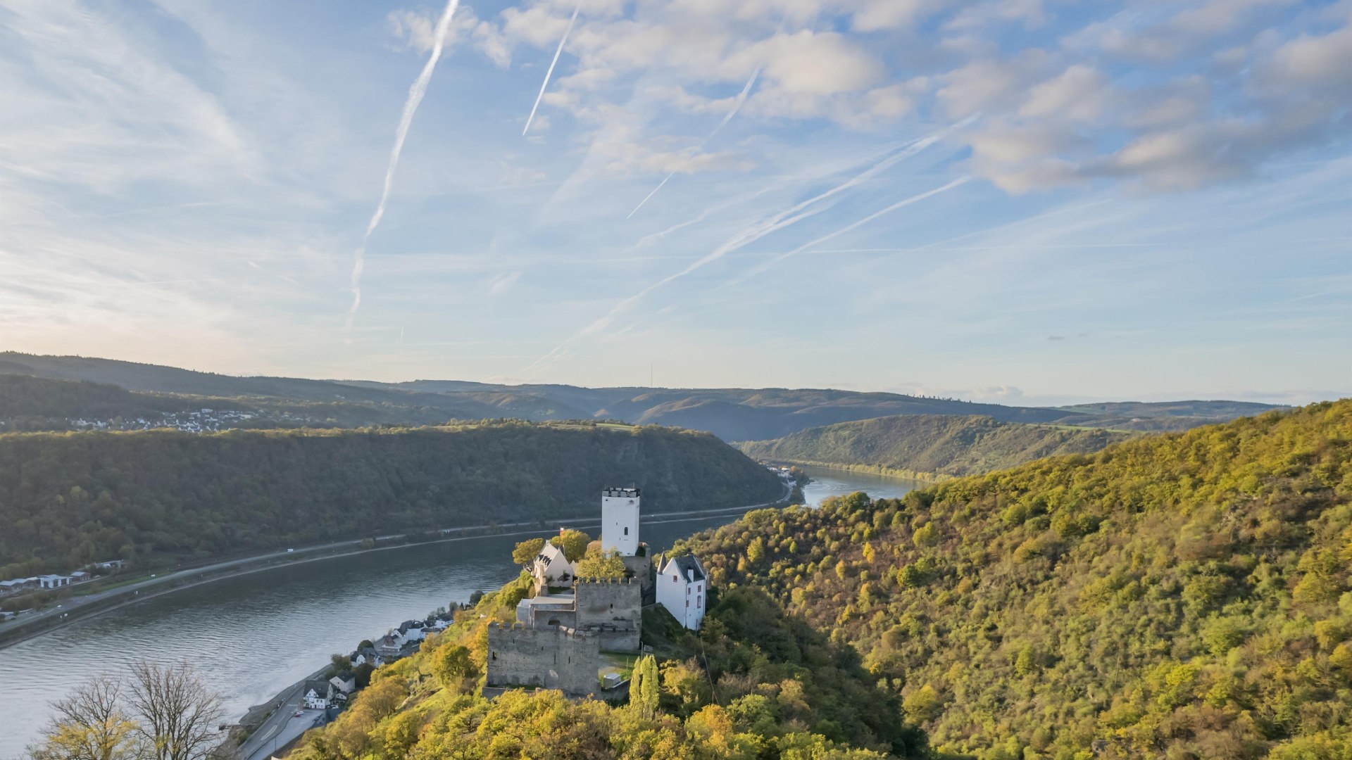 Sterrenberg im Herbst | © Andreas Pacek, fototour-deutschland.de Sterrenberg im Herbst | © Andreas Pacek, fototour-deutschland.de