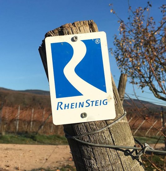 rheinsteigschild1 | &copy; Weingut Nies