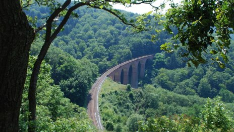 Blick auf das Hubertus Viadukt der Hunsr&uuml;ckbahn | &copy; Tourist Information Boppard, Mittelrhein