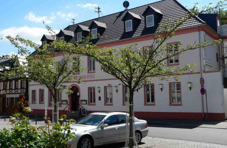 My My | &copy; Leistungstr&auml;ger Weisses Ro&szlig;