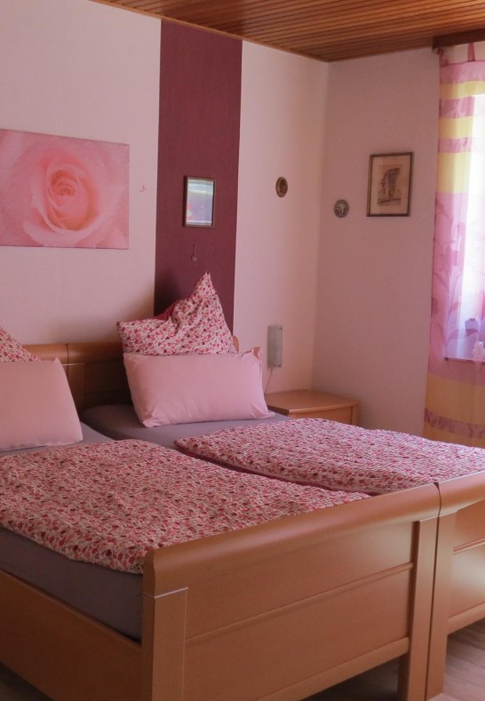 Schlafzimmer 1 | &copy; Ricarda Link