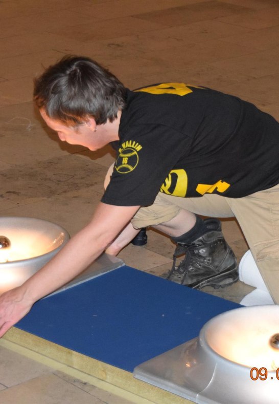 K&uuml;nstlerin bei der Arbeit | &copy; Wolfgang Diegmann