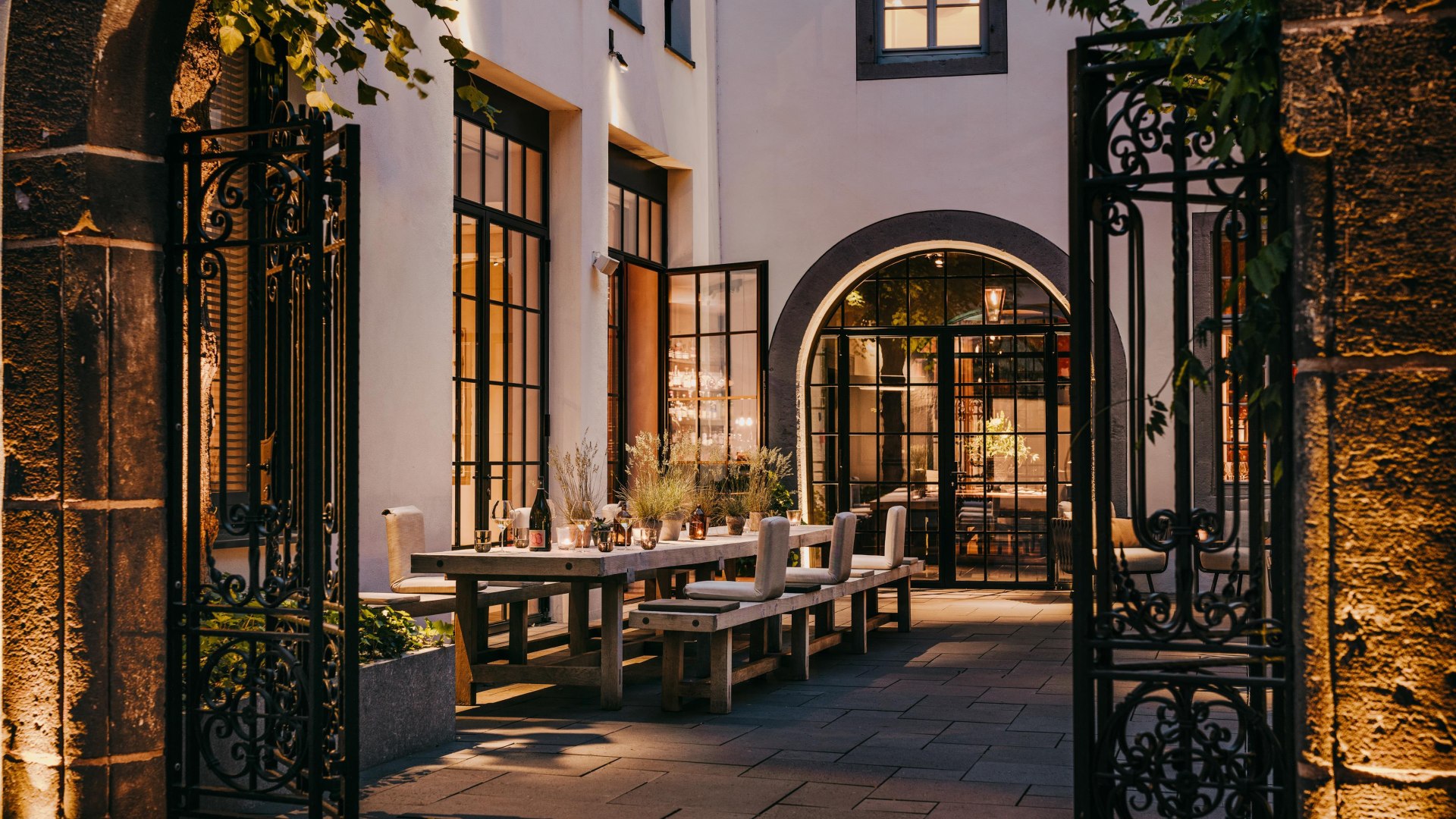 Innenhof | © Ydo Sol/PURS Fine Hotels & Restaurants Innenhof | © Ydo Sol/PURS Fine Hotels & Restaurants