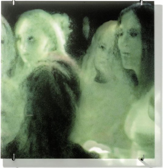 "Jean-Marc Bustamante &ndash; A wall with a view" | &copy; Jean-Marc Bustamante, Lumi&egrave;re, 2003, Siebdruck hinter Acrylglas, mit Metallhalterungen, 60 x 60 x 1 cm, Edition Schellmann, M&uuml;nchen/New York (Hrsg.), &copy; Courtesy of the artist