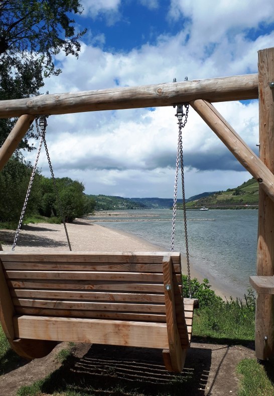 Rheinschaukel bei Trechtingshausen | © Romantischer Rhein Tourismus GmbH Rheinschaukel bei Trechtingshausen | © Romantischer Rhein Tourismus GmbH