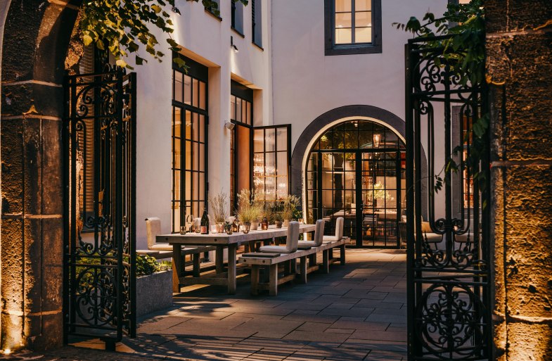 Innenhof | © Ydo Sol/PURS Fine Hotels & Restaurants Innenhof | © Ydo Sol/PURS Fine Hotels & Restaurants