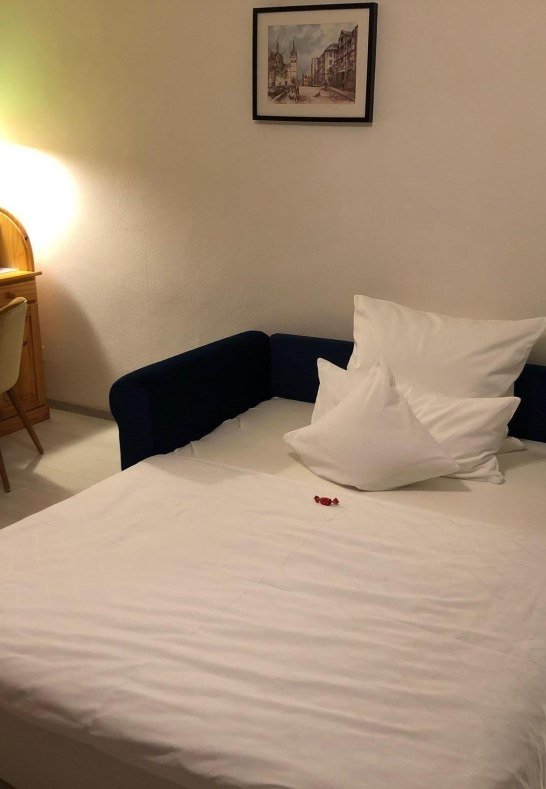 Slaapbank in de woonkamer | &copy; Ulrike Rieden, FeWo Koblenz Rhein