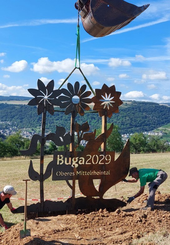 Aufbau der Buga-Blume Juli 2022 | &copy; T. Biersch