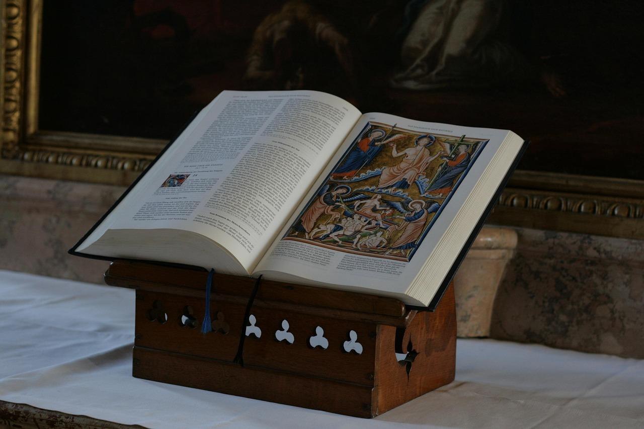 Bibel | &copy; Pixabay