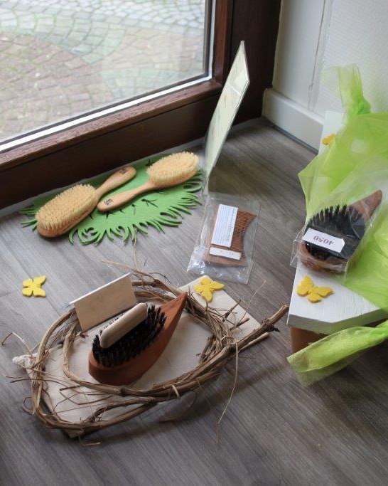 Schaufenster | © Frisur-Manufaktur Stephanie Neifer Schaufenster | © Frisur-Manufaktur Stephanie Neifer