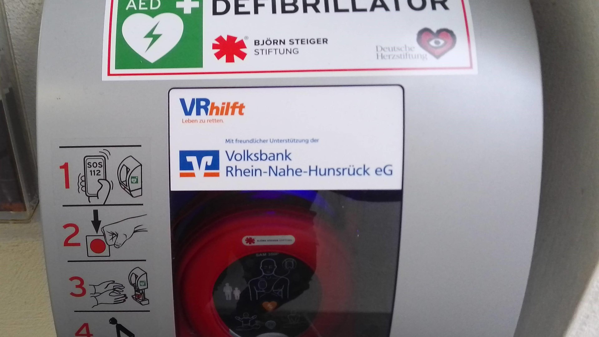 Defibrillator | &copy; RNT
