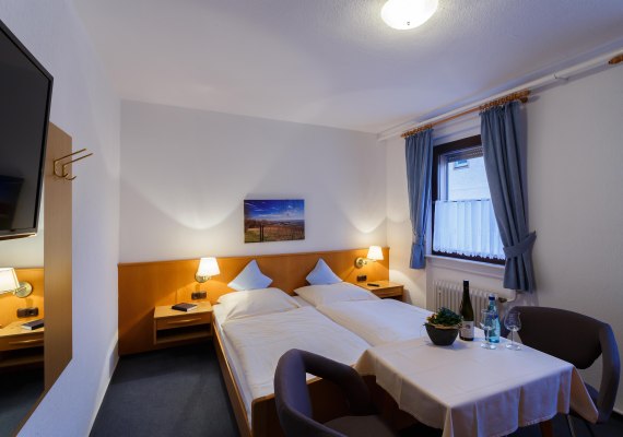 Zimmer Weinhaus und Hotel Engel | © Beate Albus