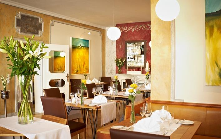 Fr&uuml;hst&uuml;cksraum | &copy; Hotel am Helmwartsturm GmbH/Ute Feuerpeil