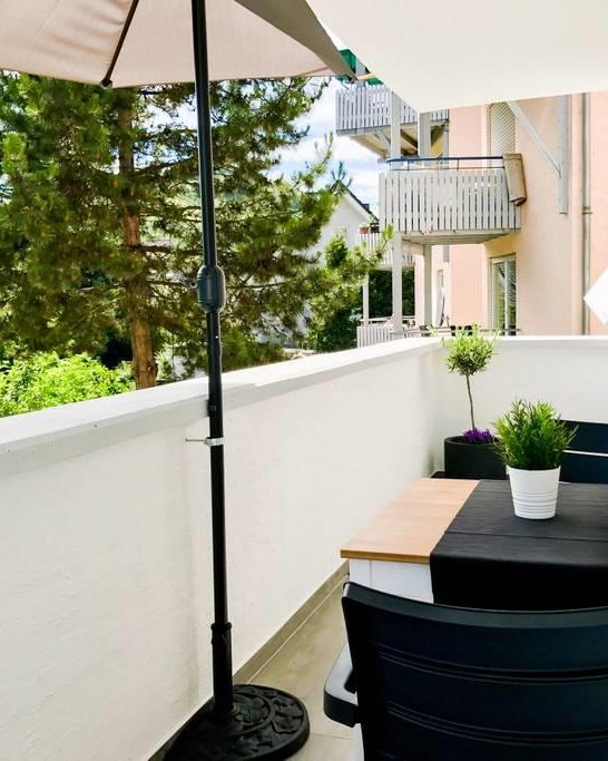 S&uuml;dbalkon mit Blick ins Gr&uuml;ne (1) | &copy; Kisch