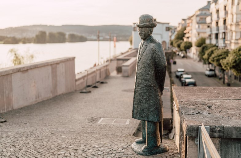 Robert-Krups-Denkmal auf dem Deich | &copy; Zimpfer_Photography