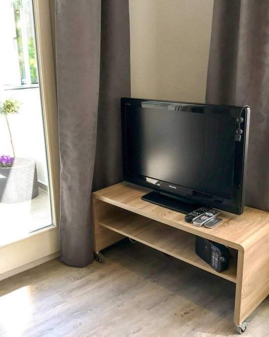 Flatscreen-Fernseher mit Sat-TV | &copy; Kisch