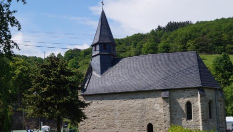 Peterskapelle 12. Jahrhundert | © Tourist Information Erlebnis Rheinbogen Peterskapelle 12. Jahrhundert | © Tourist Information Erlebnis Rheinbogen