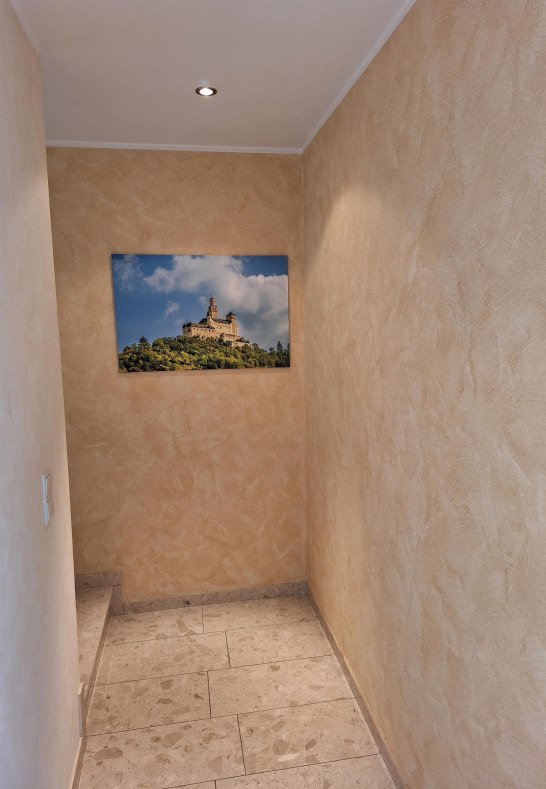 Treppenhaus_Aufgang zur Ferienwohnung | &copy; Tourist-Info Erlebnis Rheinbogen