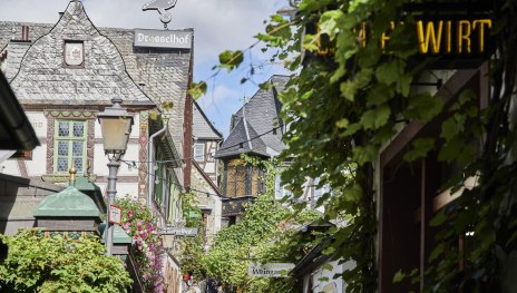 Drosselhof in der Drosselgasse | &copy; HA Hessen Tourismus, Roman Knie