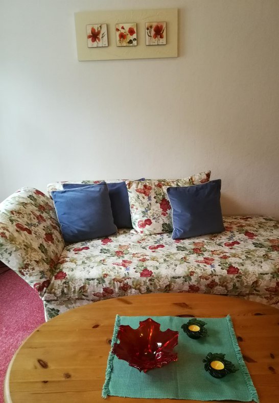 FeWo Loreleytal Couch | &copy; Fr. Schneider