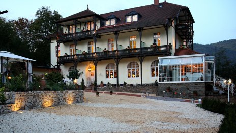 PARK HOTEL abends | &copy; Eidens Holl