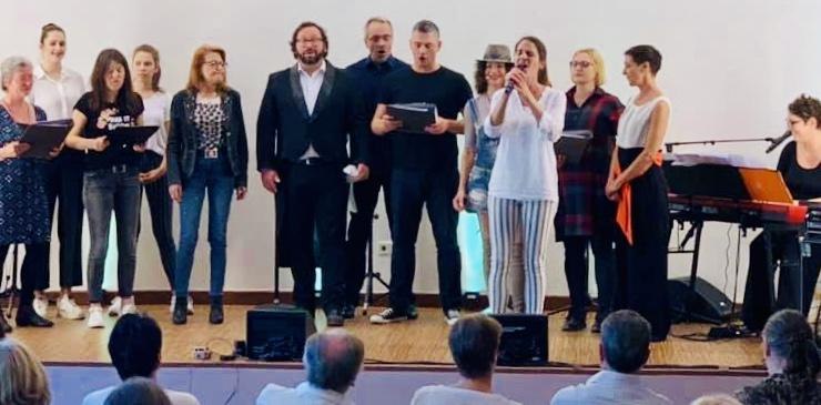 Dunjas singing class | © Meuer Dunjas singing class | © Meuer