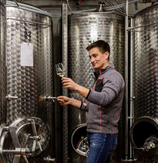 2019-03-18WeingutOffenstein-Erben_quer | © Offenstein Erben Weingut & Weinhotel 2019-03-18WeingutOffenstein-Erben_quer | © Offenstein Erben Weingut & Weinhotel