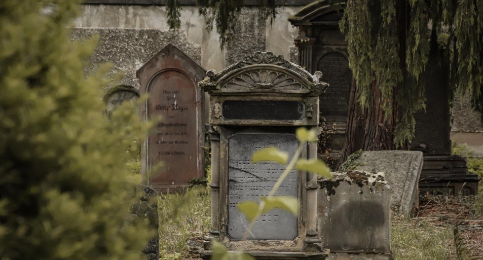 Jüdischer Friedhof Grabstein | © Koblenz-Touristik GmbH / Johannes Bruchhof Jüdischer Friedhof Grabstein | © Koblenz-Touristik GmbH / Johannes Bruchhof