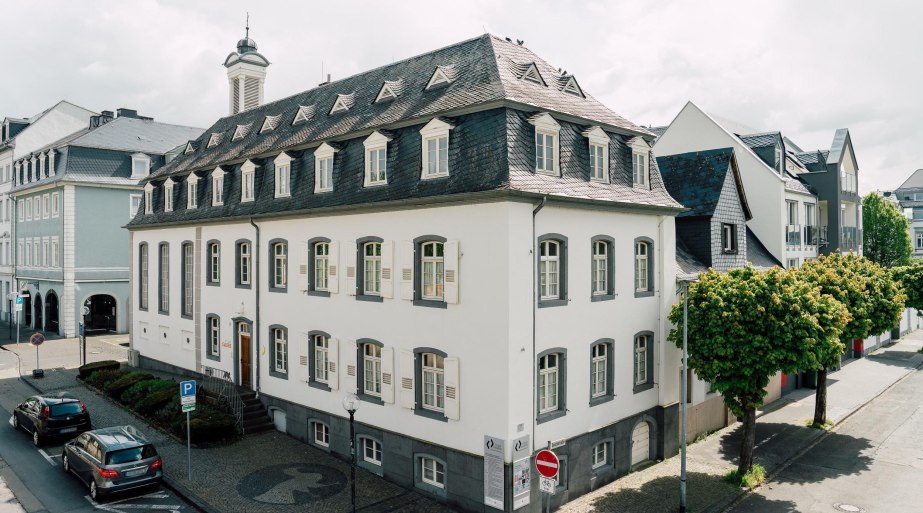 Blick vom Deich auf die STADGALERIE | © Zimpfer_Photography Blick vom Deich auf die STADGALERIE | © Zimpfer_Photography
