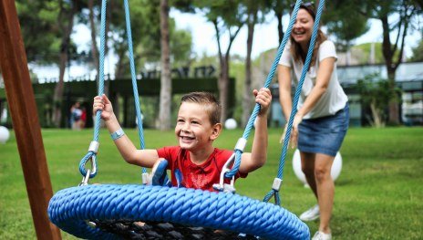 Spielplatz | &copy; feeeling_blue auf Pixabay