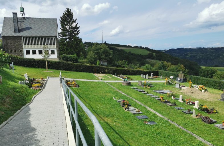 Friedhof Henschhausen | © Sabine Pilger Friedhof Henschhausen | © Sabine Pilger