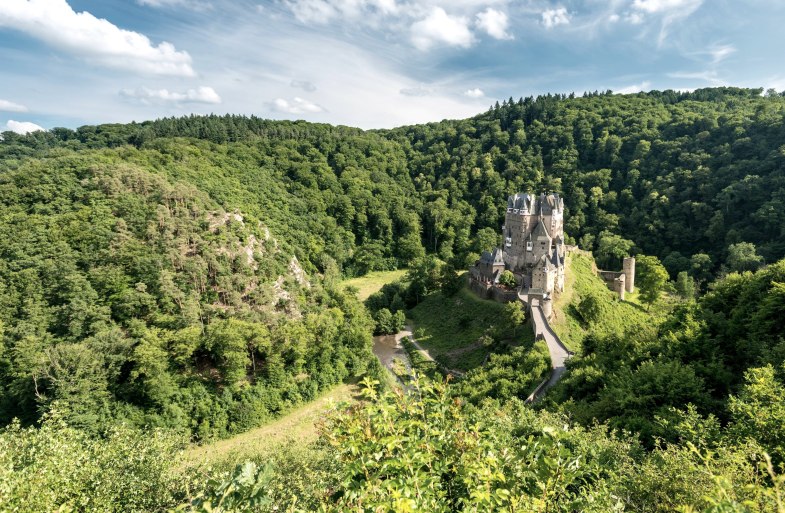 maerchenburg-mitten-im-wald-burg-eltz | © Dominik Ketz/Rheinland-Pfalz Tourismus GmbH maerchenburg-mitten-im-wald-burg-eltz | © Dominik Ketz/Rheinland-Pfalz Tourismus GmbH